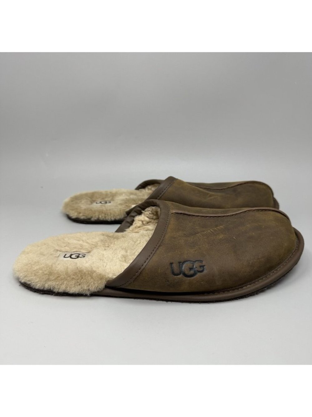 UGG Australia Men's Scuff Leather Sheepskin Slippers Size US 11 Brown Slip On